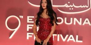 نجمات يرتدين الأحمر في افتتاح مهرجان الجونة السينمائي