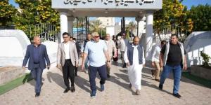 استعدادًا لمهرجان الزيتون الدولي الأول.. محافظ مطروح يتفقد مواقع الفعاليات ويوجّه بإطلاق مسابقة لأفضل مزارع ومزرعة
