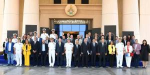 قائد القوات البحرية: نواصل تنفيذ خطط التطوير لتعزيز القدرات القتالية وتوطين التسليح والبناء البحري