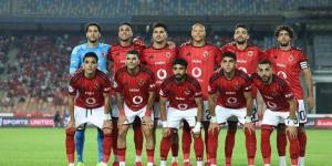 الأهلي ي抵达 ستاد القاهرة استعداداً لمباراة القناة في الدوري