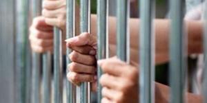 حبس أم وعشيقها 4 أيام في قضية تعذيب طفل بالبحيرة