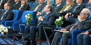 الرئيس السيسي: وضعنا منذ 2014 خطة لمواجهة أزمة الطاقة وإقامة بنية أساسية شاملة