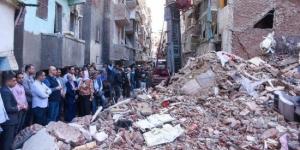 بعد انتشال 5 جثامين.. إخلاء وإزالة عقارين مجاورين لعقار الإسكندرية المنهار :اليوم السابع
