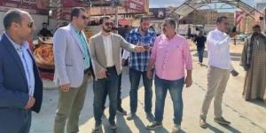 مسئول بهيئة المجتمعات يتفقد مشروع تدوير المخلفات والأسواق الحضارية بالعاشر :اليوم السابع