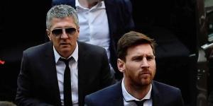 ميسي يكشف نصيحة والده الراحل ويشيد ببرشلونة كنادي حياته