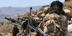 الجيش اليمني يعلن مقتل وإصابة أكثر من 35 حوثيا بعملية في تعز