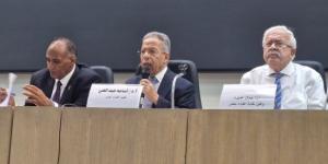 نقيب الأطباء محذراً من التوسع بكليات القطاع الطبى: تهدد مستقبل المهنة والمرضى :اليوم السابع