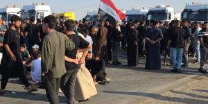 عراقيون يقطعون طريق الشركات النفطية رفضا لإغلاق منفذ حدودي مع إيران