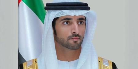 حمدان بن محمد يمنح جائزة دبي الأفعال لمشروع «فيكس ديزرت»