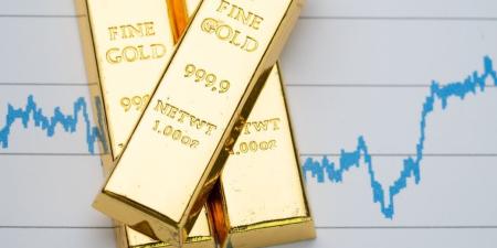 الذهب يرتفع بعد تراجعه إلى أدنى مستوى في أكثر من 3 أشهر