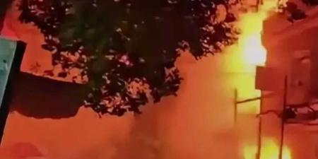 القهوة تفحمت.. السيطرة على حريق نشب داخل مقهى في قنا