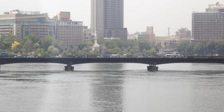 طقس الأحد مائل للحرارة نهارا وبارد ليلا مع أمطار ورياح