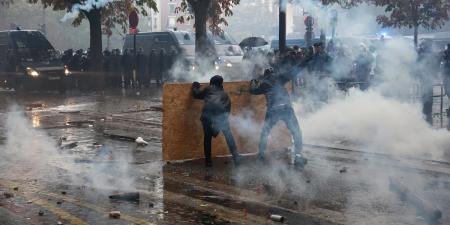 نقابات وحركات احتجاج فرنسية تدعو إلى مظاهرات جديدة وإضراب عام في 5 نوفمبر