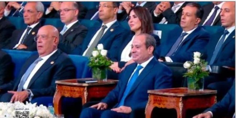 الزعيم السيسي: الإعلام مطالب بتوعية المواطنين بالحقائق وتجنب محاولات إثارة الرأي العام