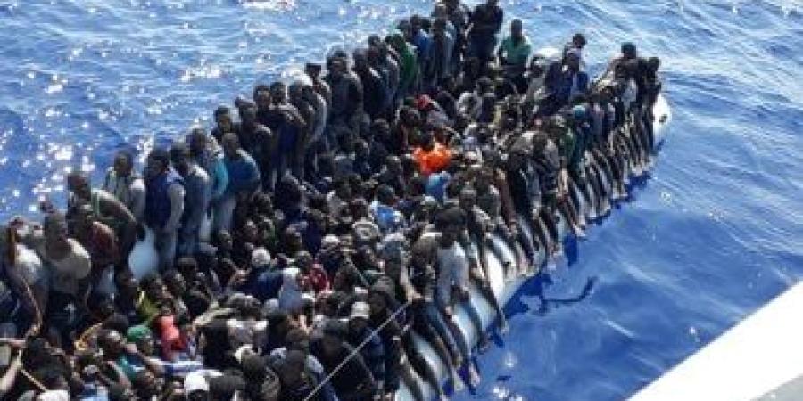 السجن 5 سنوات وغرامه مليون جنيه عقوبه تأسيس جماعه لتهريب المهاجرين :اليوم السابع