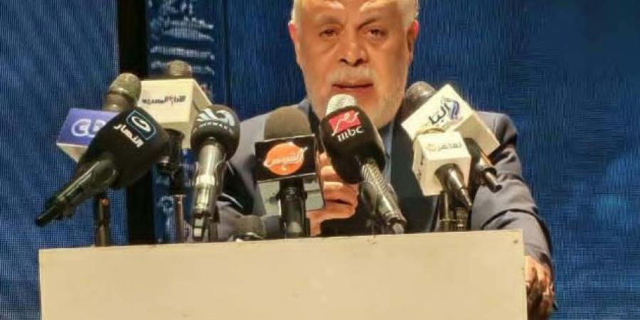 أشرف زكي: مهرجان نقابة المهن التمثيلية يحتفي بنجوم الصف الثالث والرابع