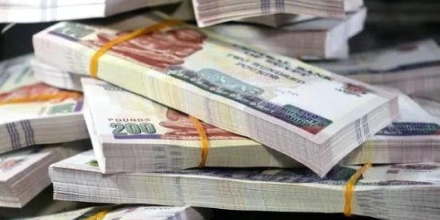 تحقيق مع متهم في غسل 300 مليون جنيه من تجارة المخدرات