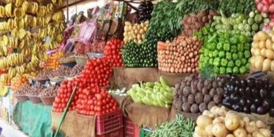 استقرار أسعار الخضروات والفاكهة بسوق العبور للجملة اليوم