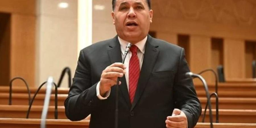 نائب يطلب إحاطة بشأن نقص أدوية التأمين الصحي والأمراض المزمنة
