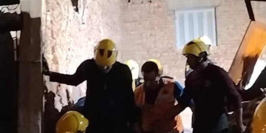 انهيار عقار أبو سليمان بالإسكندرية.. انتشال جثمان شاب بعد وفاة سيدة :اليوم السابع