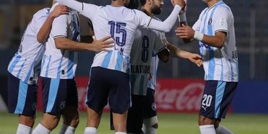 لاعب المقاولون السابق يتوقع تتويج بيراميدز بالدوري بفارق 15 نقطة وينتقد أداء الأهلي