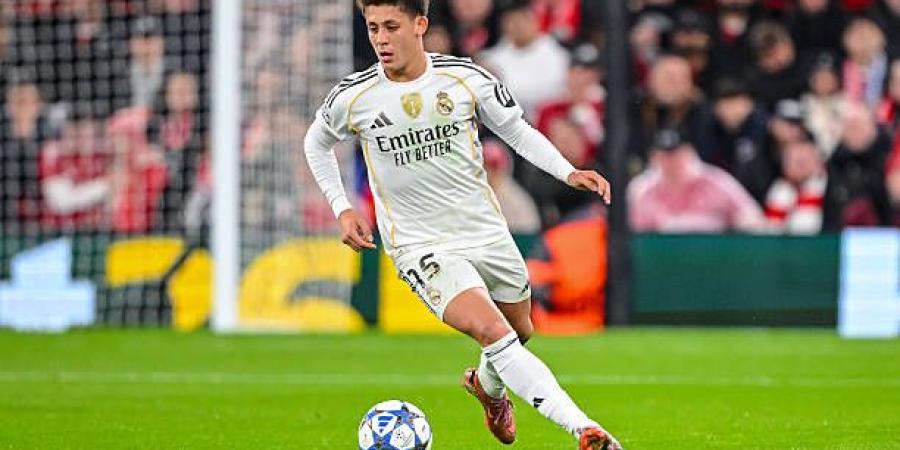 ريال مدريد يستعد للكلاسيكو برباعية أوروبية في لايبزيج