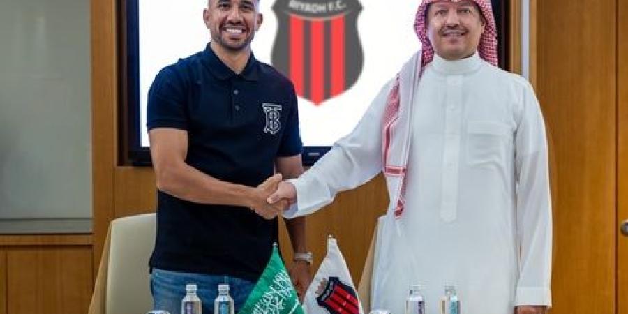 رئيس الخليج يكشف سر عدم التعاقد مع تريزيجيه.. وموقف جوميز من الصفقة!
