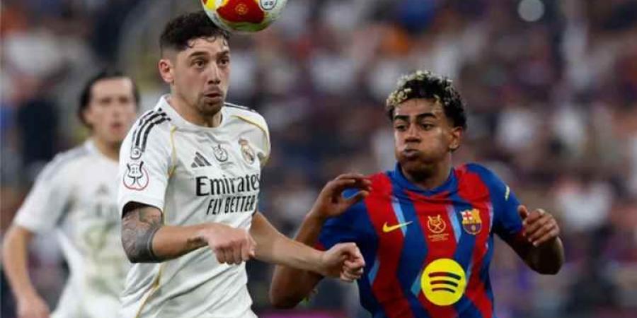 الكلاسيكو يشتعل قبل صافرة البداية.. برشلونة يتسلح بهجومه وريال مدريد يدخل القمة بثقة الانتصارات