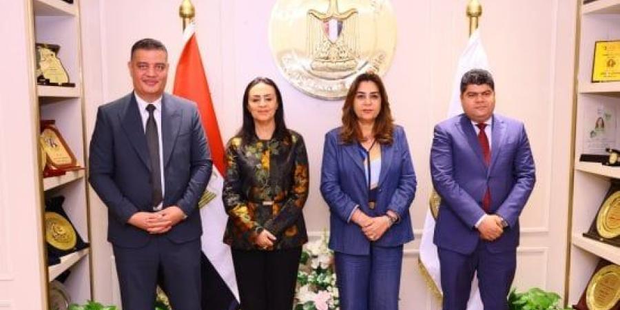 وزيرتا التنمية المحلية والتضامن تشهدان توقيع بروتوكول لتنفيذ مشروعات البيئة والمناخ :اليوم السابع