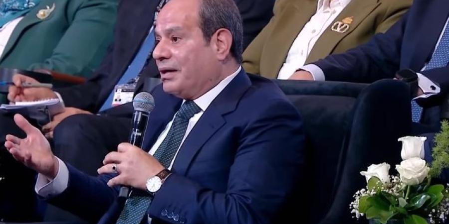 السيسي: الحكومة كانت زعلانة من النقد لدرجة أن أعضاءها قالوا «هنمشي»