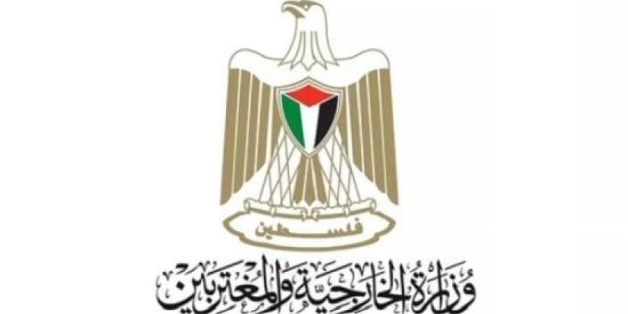 سفارتا فلسطين في اليونان ولبنان تتابعان انتشال جثامين خمسة فلسطينيين غرقى