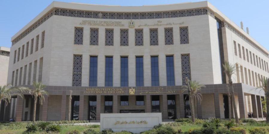 وزارة التعليم تحدد 7 ضوابط لامتحانات طلبة العمال بالمدارس الفنية