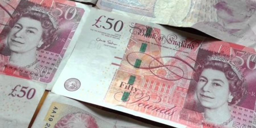 ارتفاع سعر الجنيه الإسترليني أمام الجنيه المصري اليوم الخميس