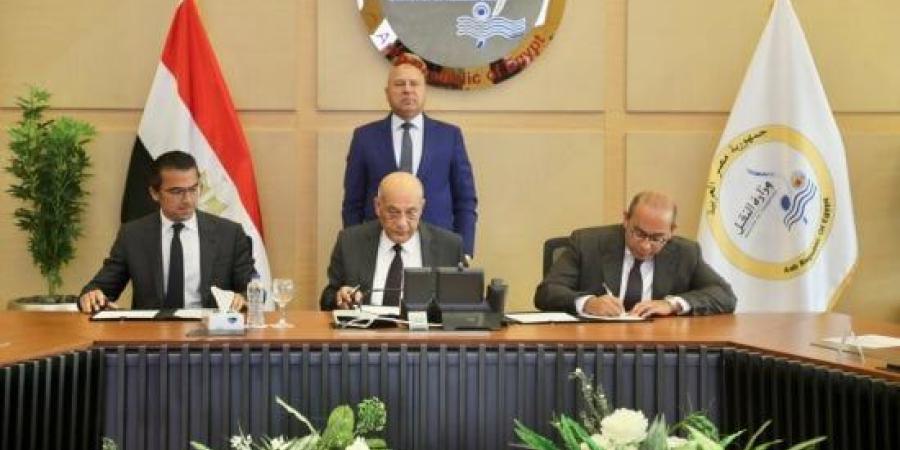 ​وزير النقل يشهد توقيع مذكرة تفاهم لإنشاء مركز إقليمي ودولي متكامل للخدمات اللوجستية بالظهير الغربي لميناء الدخيلة :اليوم السابع