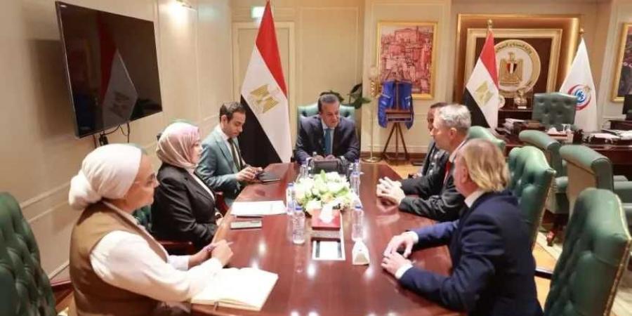 وزير الصحة يبحث مع ممثلي “سانوفي” تعزيز التعاون والتوسع في الفرص الاستثمارية بقطاع الدواء