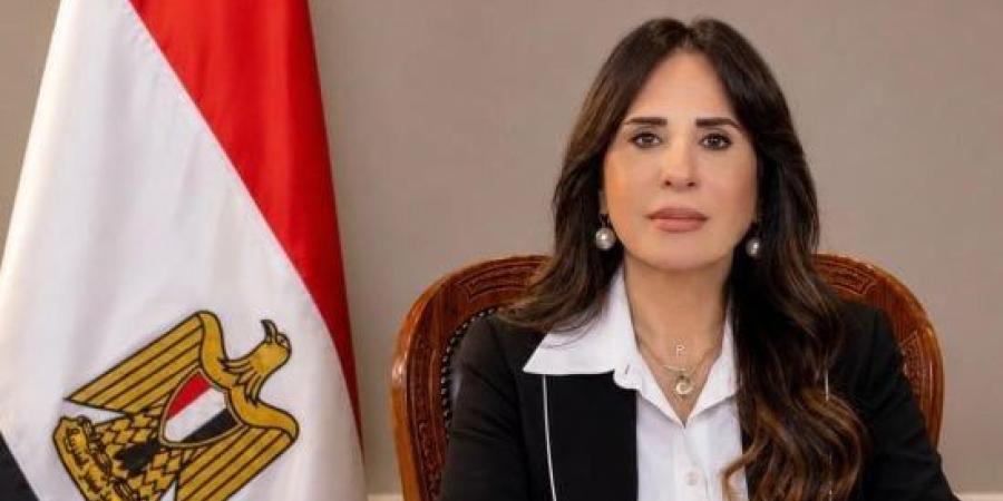 تخصيص 32 محلا تجاريا وصيدليتين بمدينتي العاشر من رمضان وحدائق العاشر من رمضان بمزاد علني :اليوم السابع