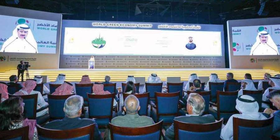القمة العالمية للاقتصاد الأخضر ترسّخ مكانة الإمارات محركاً رئيساً للتحول الأخضر