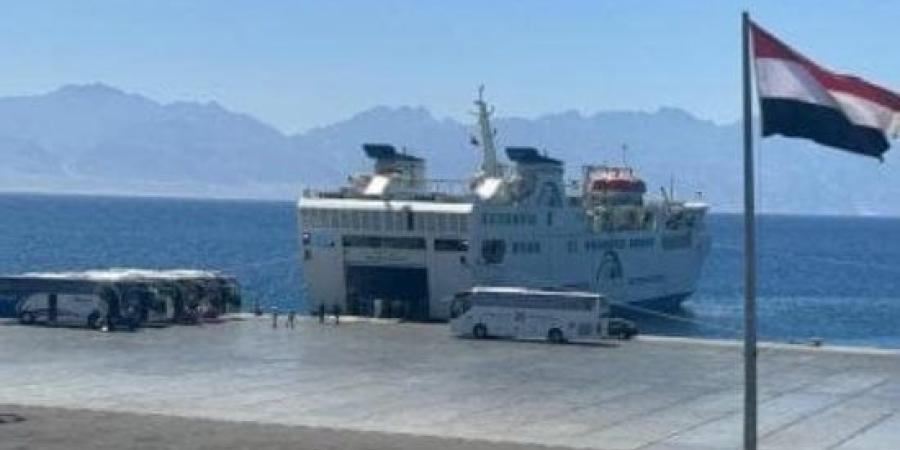 تداول 11 ألف طن و620 شاحنة بضائع في موانئ البحر الأحمر