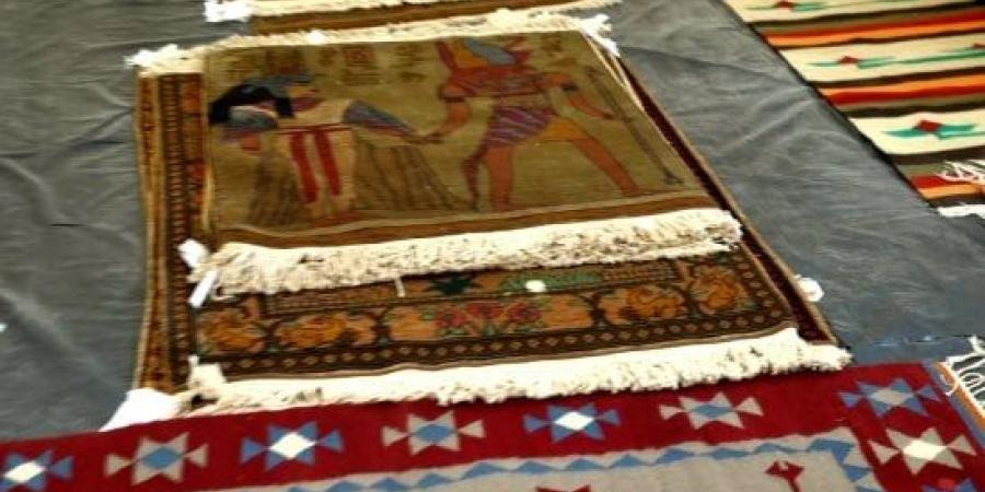 السجاد اليدوى بالوادى الجديد.. حرفة عمرها مئات السنين تتحول إلى صناعة واعدة لدعم الاقتصاد المحلي.. صور :اليوم السابع
