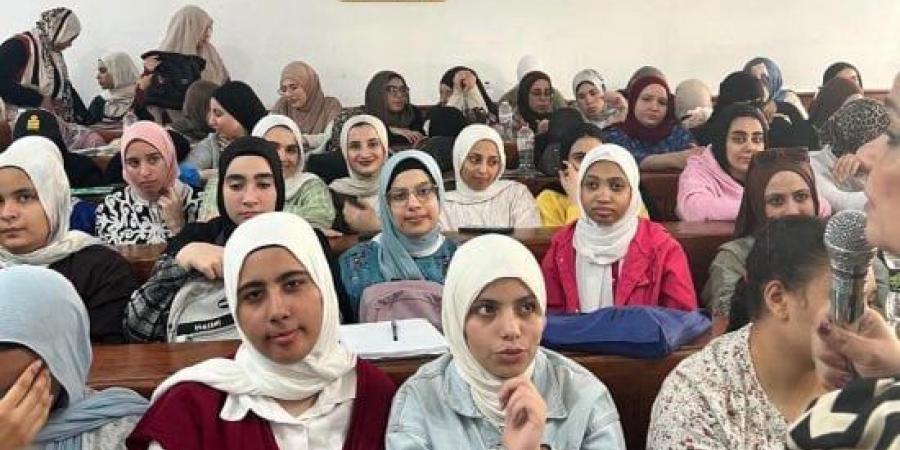 وحدة مناهضة العنف بجامعة الإسكندرية تنظم فعالية عن مخاطر الزيادة السكانية