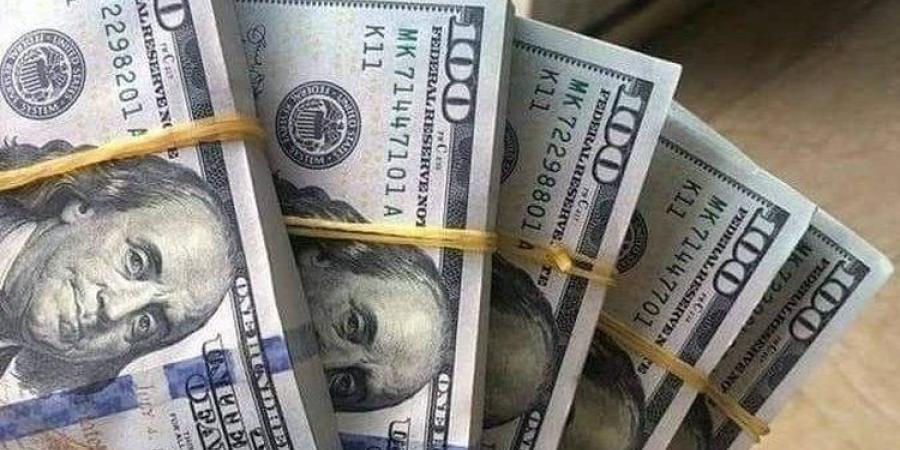 خبير اقتصادي: ارتفاع توقعات الفائدة الأمريكية يزيد الضغوط على الذهب
