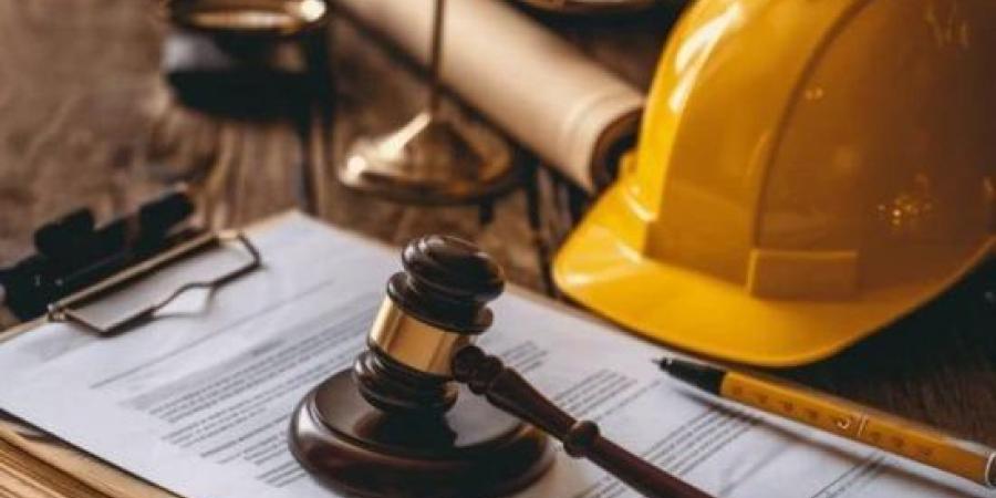 ضوابط السفر للعمل بالخارج وفق قانون العمل الجديد