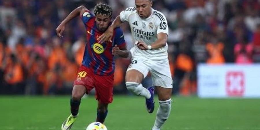 كلاسيكو إسبانيا اليوم بين برشلونة وريال مدريد في كامب نو