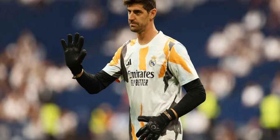 ضربة في يوم «الكلاسيكو».. كورتوا يغيب عن ريال مدريد أمام برشلونة بسبب المرض