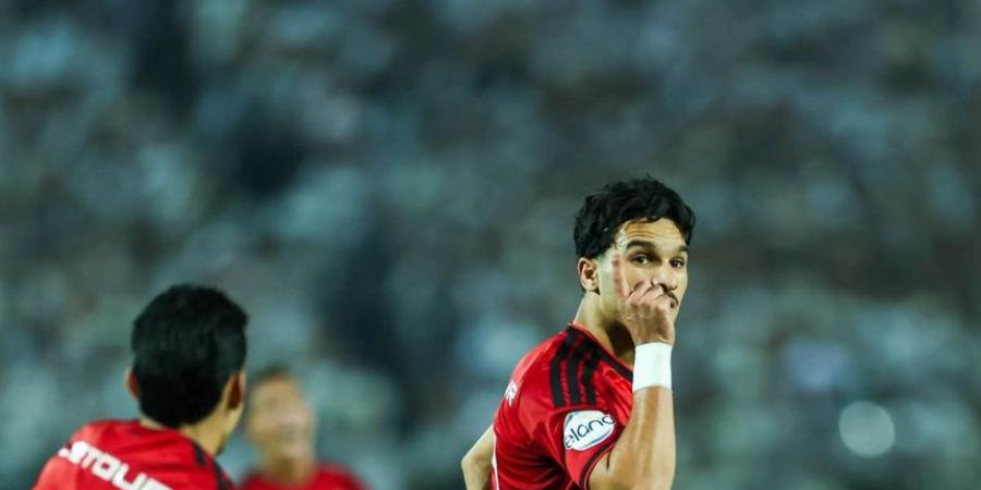 منصف بقرار: الأهلي يطمح للتتويج بالكونفدرالية بعد مواجهة كيتارا