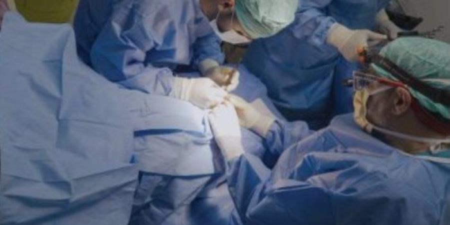 «American Doctor» يفوز بجائزة «سينما من أجل الإنسانية» في مهرجان الجونة السينمائي